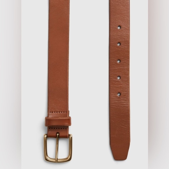 GAP Other - Men’s GAP leather belt. NWT 34” color = Cognac
